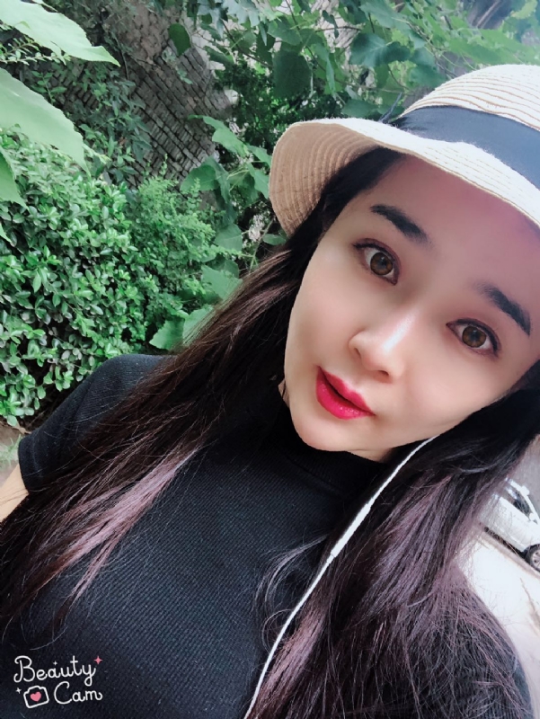 相拥未来的第一张照片--厦门交友网