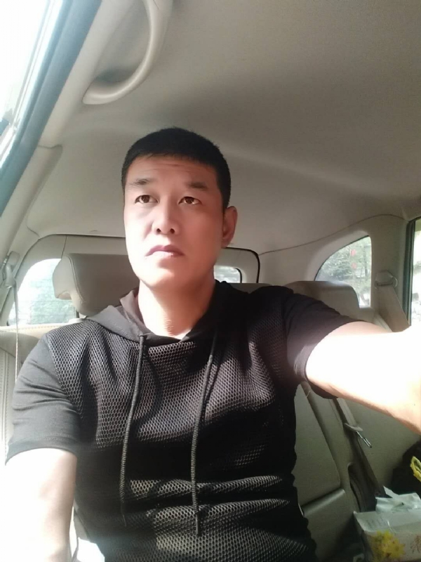 深爱的疯子的第一张照片--厦门交友网