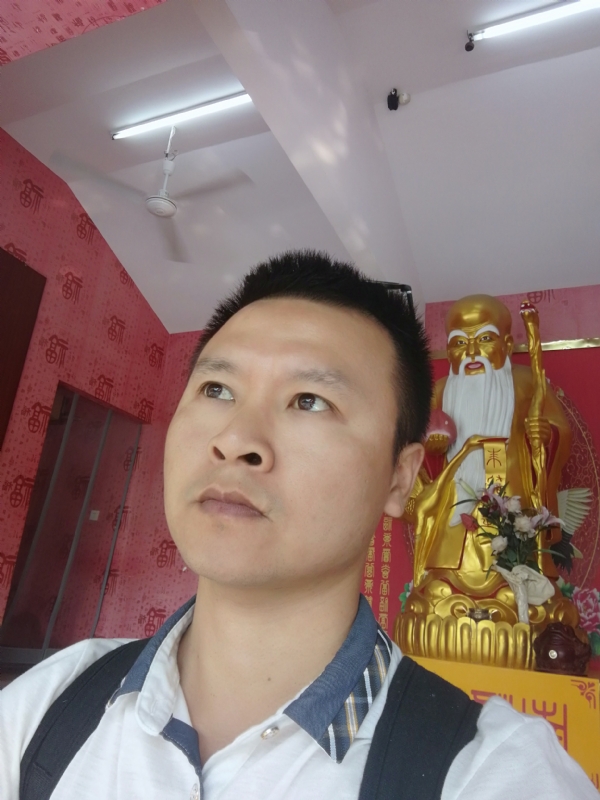 WAR的第一张照片--厦门交友网