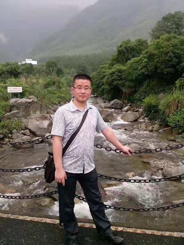 淡定牛魔王的第三张照片--厦门交友网