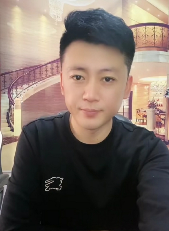 屋顶拾荒人的第三张照片--厦门交友网