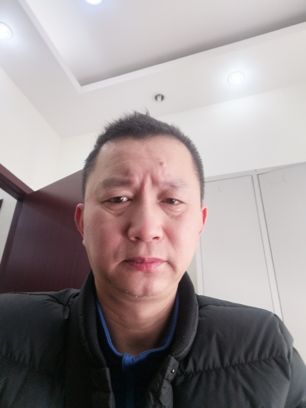 相视而笑的第一张照片--厦门交友网