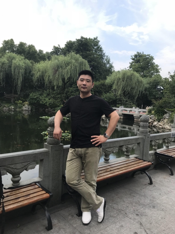 未来可期的第一张照片--厦门交友网