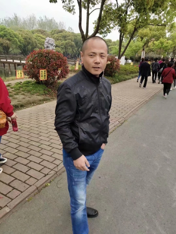 傻子的第一张照片--厦门交友网