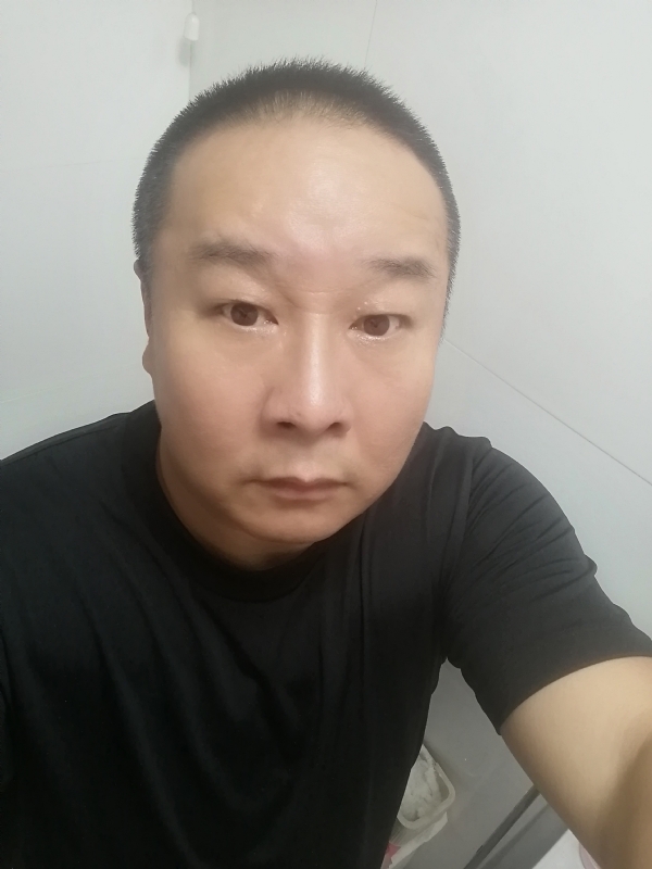 一束光的第一张照片--厦门交友网