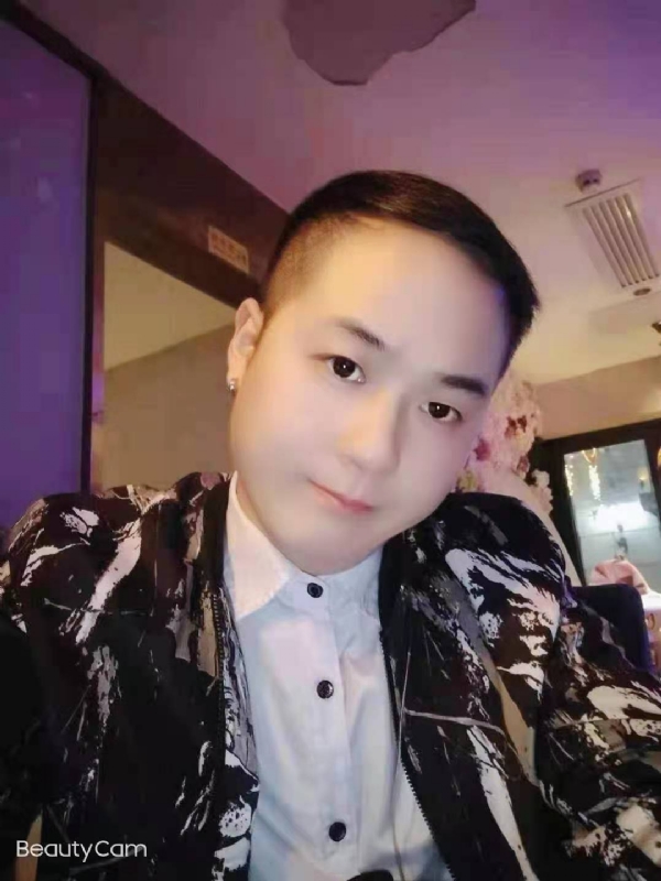 放弃一切，从头再来的第一张照片--厦门交友网