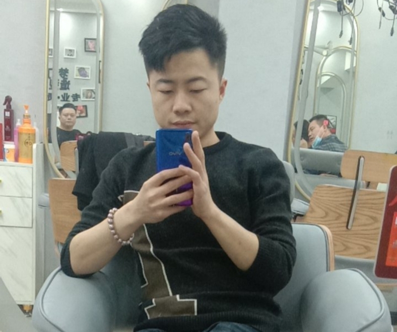 无法自拔的第一张照片--厦门交友网