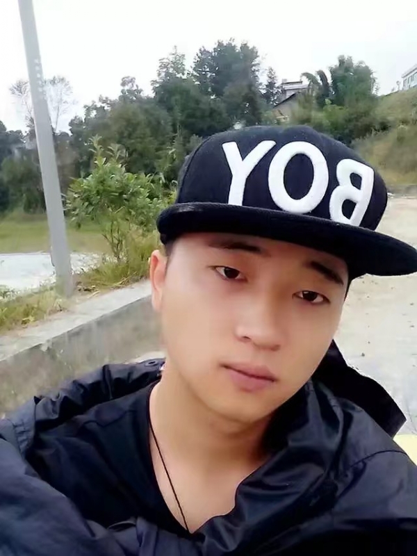 南来北往的第一张照片--厦门交友网