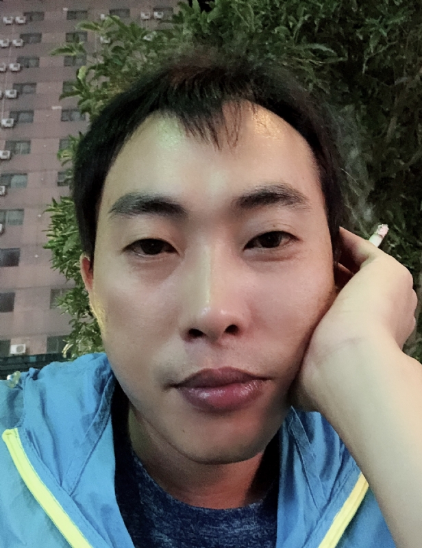 一直在路上的第一张照片--厦门交友网