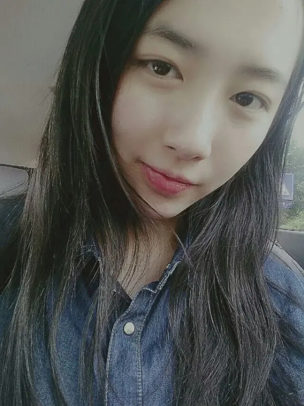 小她的第一张照片--厦门交友网