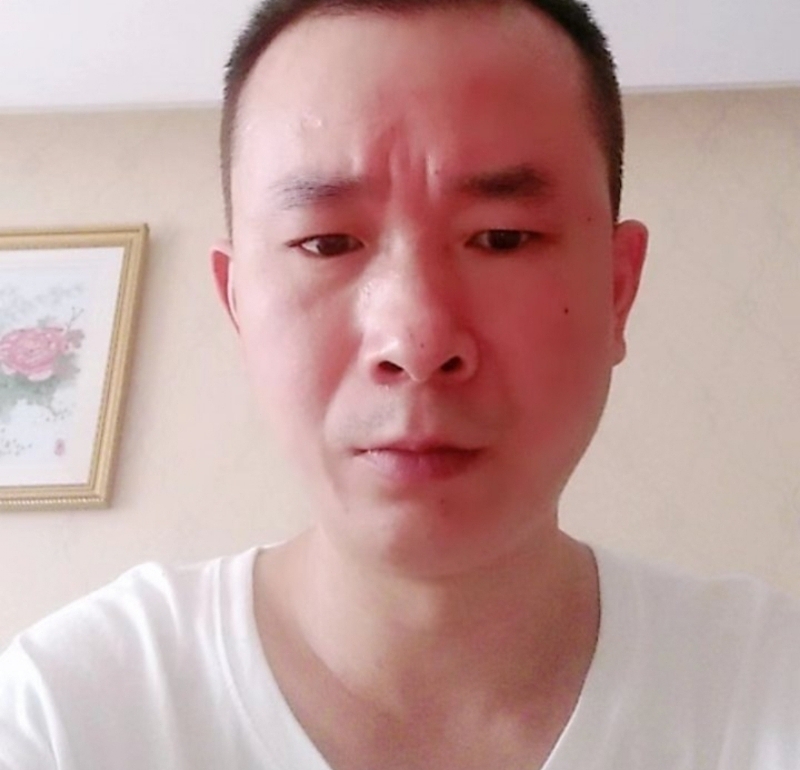 自由飞翔的第一张照片--厦门交友网
