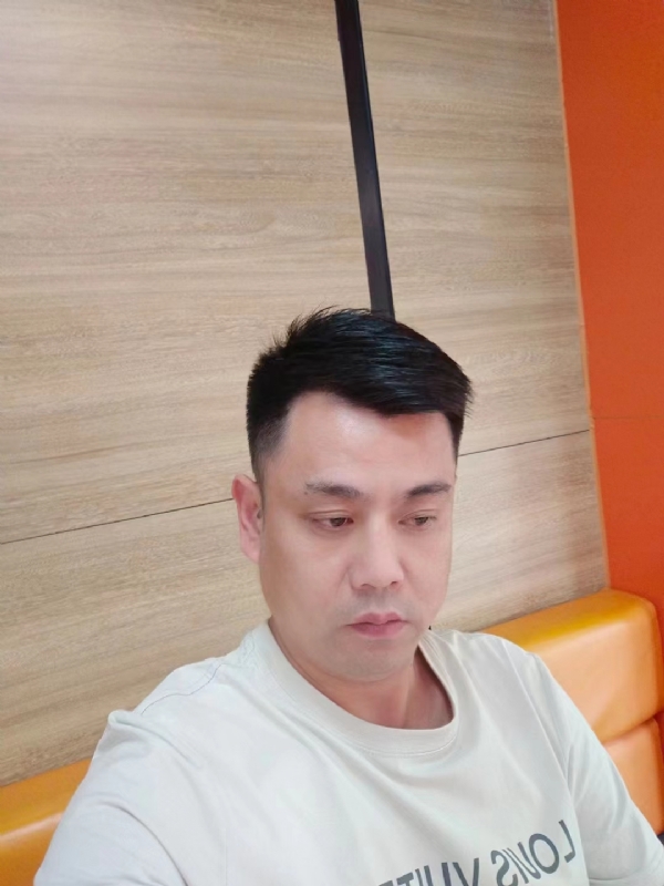 不知道的第三张照片--厦门交友网