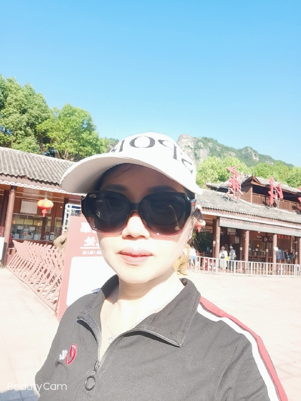 山百合的第一张照片--厦门交友网