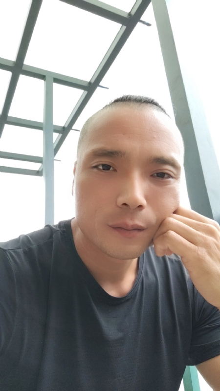 伯爵的第三张照片--厦门交友网
