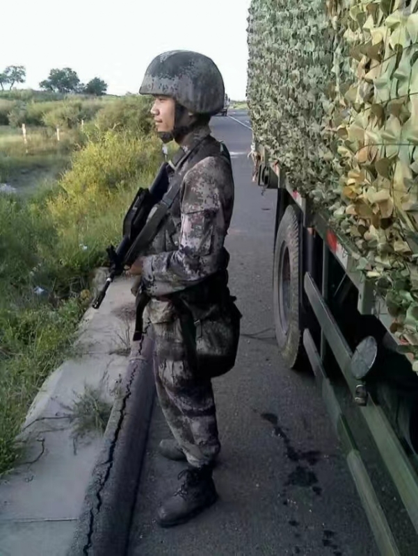 搬砖中的第一张照片--厦门交友网