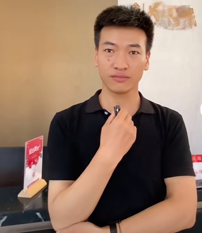 一杯梁白开的第一张照片--厦门交友网