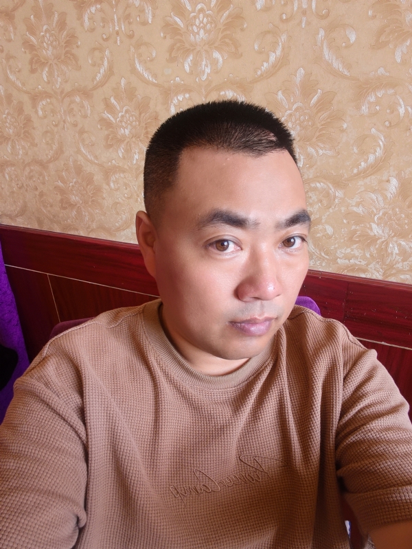 擦亮眼睛向前看的第二张照片--厦门交友网