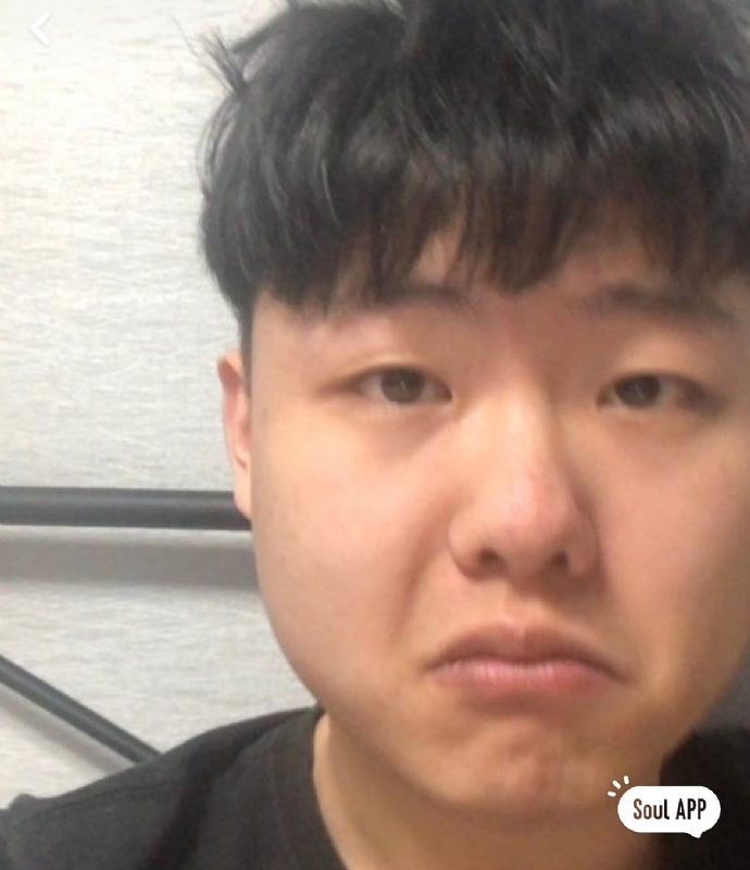 方方正正的第一张照片--厦门交友网